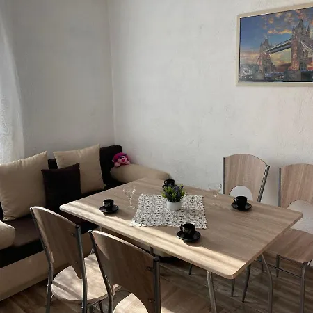 Feriehus Къща Шарон